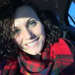 Meet your Posher, Haley